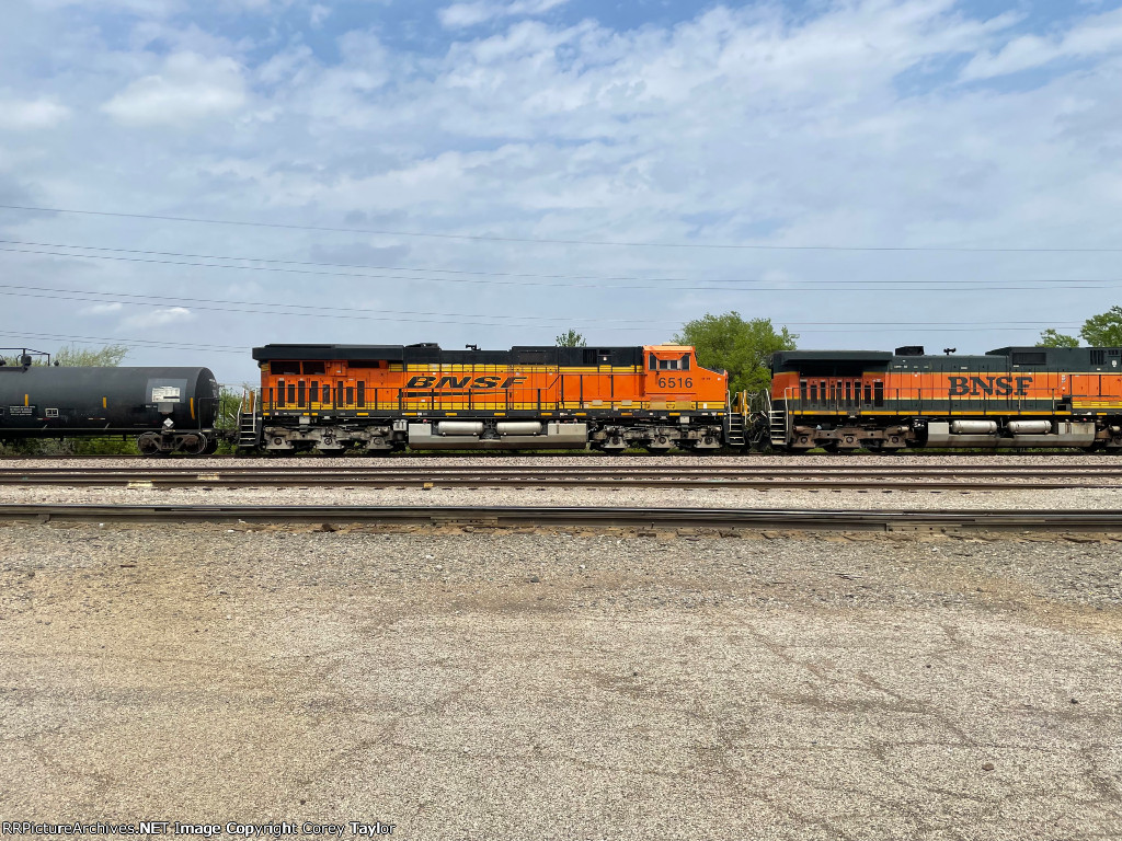 BNSF 6516